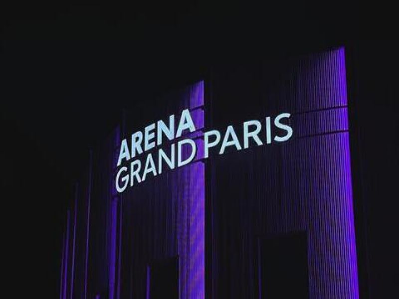Photographie de nuit d'Arena Grand Paris